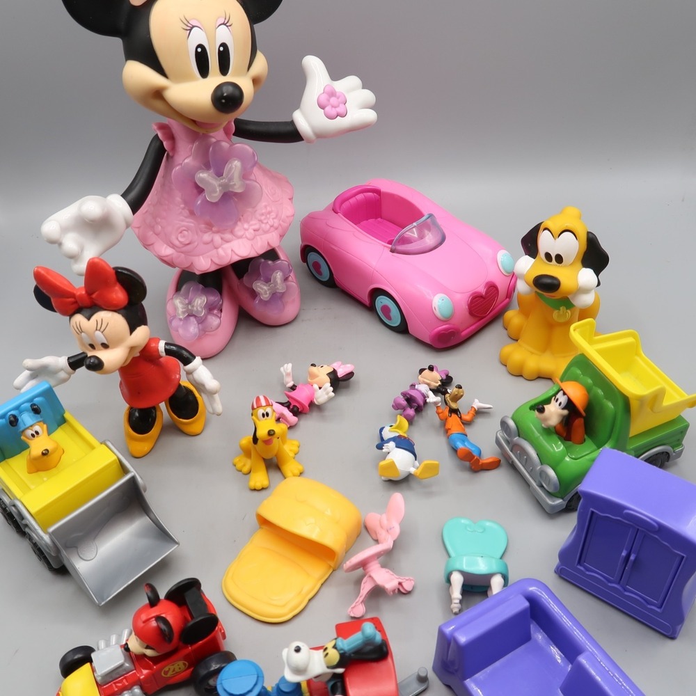Disney Minnie Mouse Bowtique Bows Figure Toy Lot Car Racer Mickey Pluto